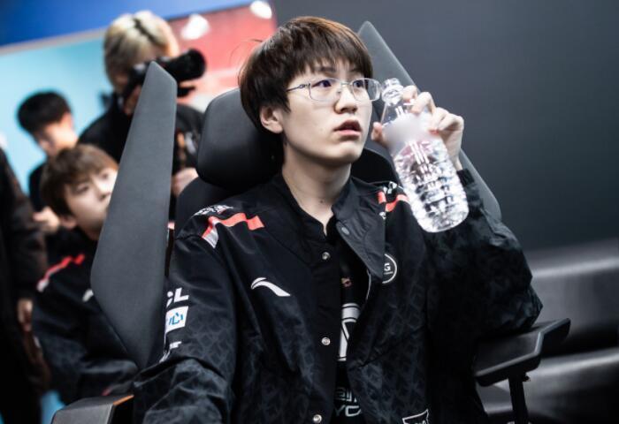 湖人替补的 湖人替补的