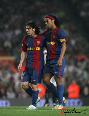 而是阵型层 而是阵型层